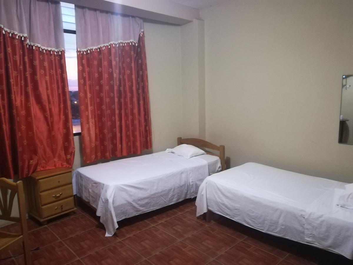 Hospedaje El Emperador Ξενοδοχείο Pucallpa Εξωτερικό φωτογραφία