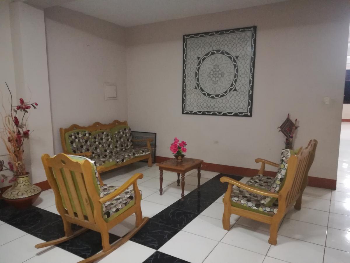 Hospedaje El Emperador Ξενοδοχείο Pucallpa Εξωτερικό φωτογραφία