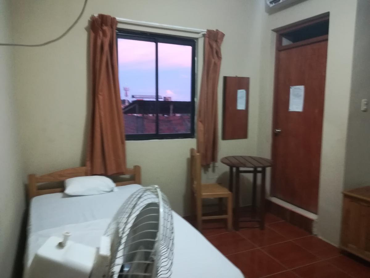 Hospedaje El Emperador Ξενοδοχείο Pucallpa Εξωτερικό φωτογραφία