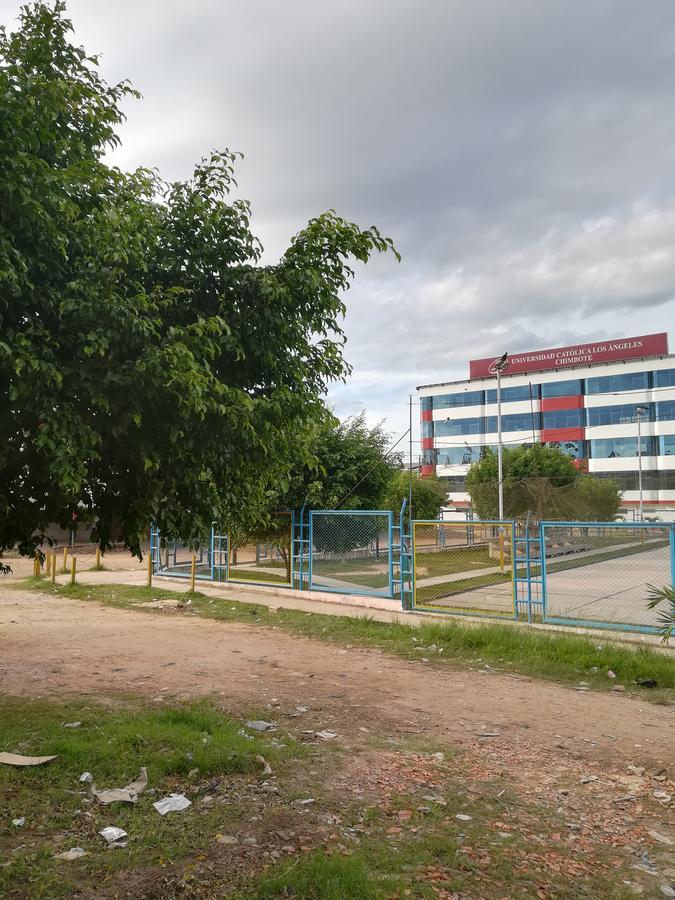 Hospedaje El Emperador Ξενοδοχείο Pucallpa Εξωτερικό φωτογραφία